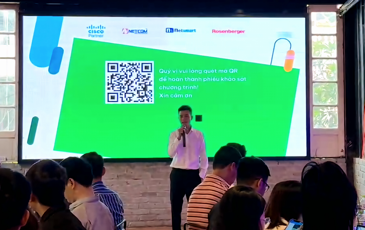 Ông Phạm Vĩnh Quang - Giám Đốc Sản Phẩm Công Ty NETSMART phát biểu khai mạc hội thảo